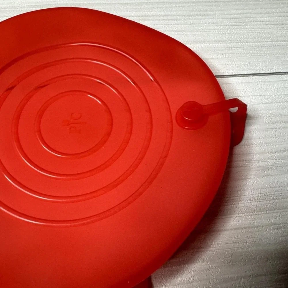 Pampered Chef Red Silicone Lid Set‎ Universal Food Storage Covers